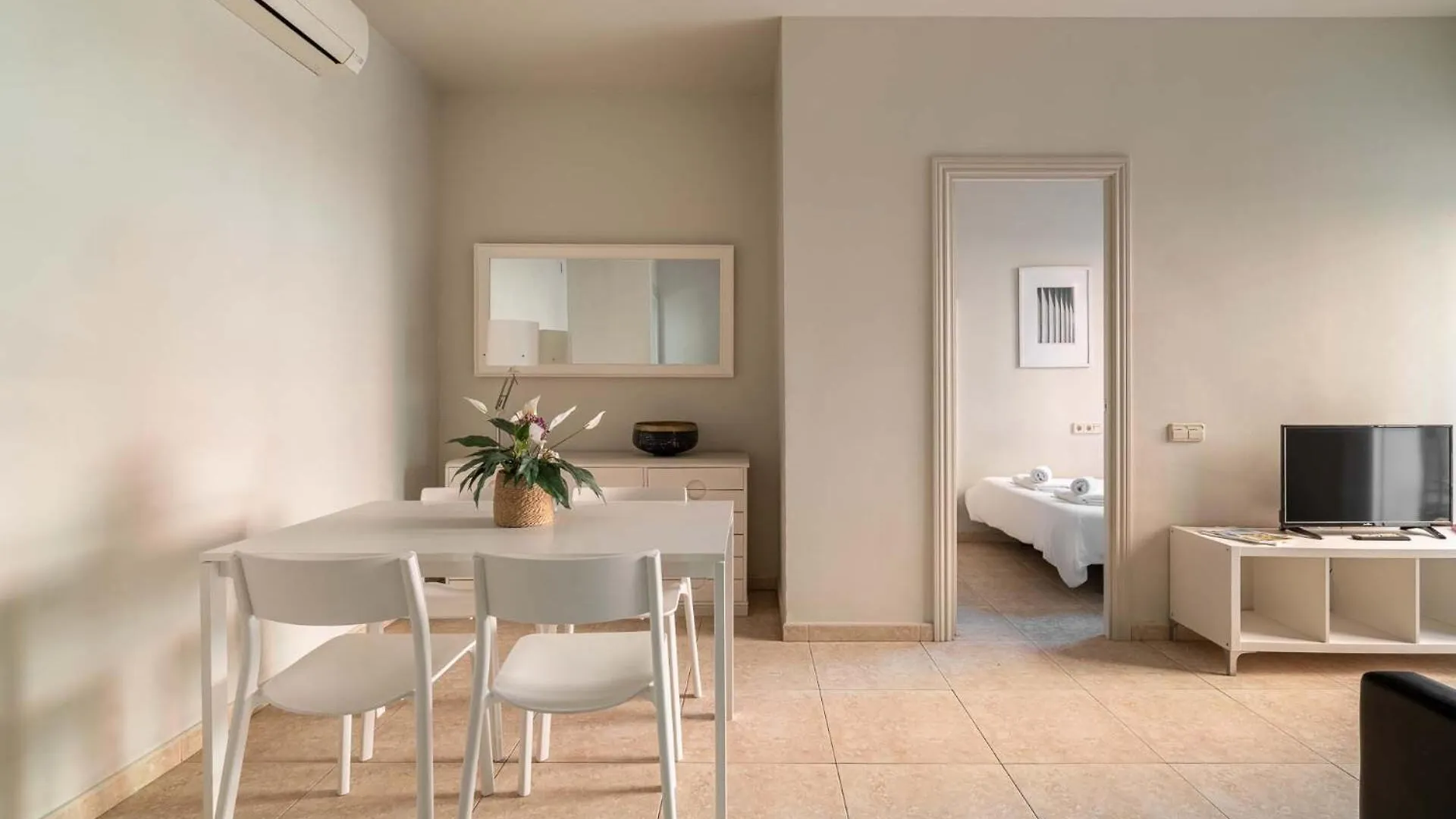 Stay U-Nique Apartments Torre Damians Barcelona 0*,  Spain